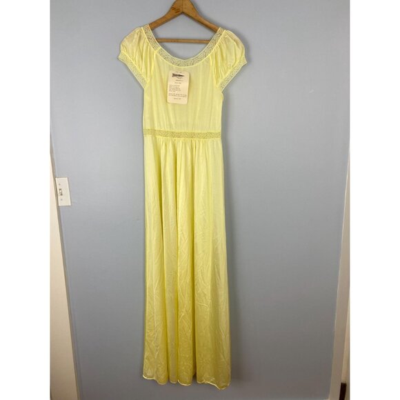 Vintage NWT Shadowline 80s Nightgown with Lace Detail, Size Small, Light Yellow - Picture 2 of 9